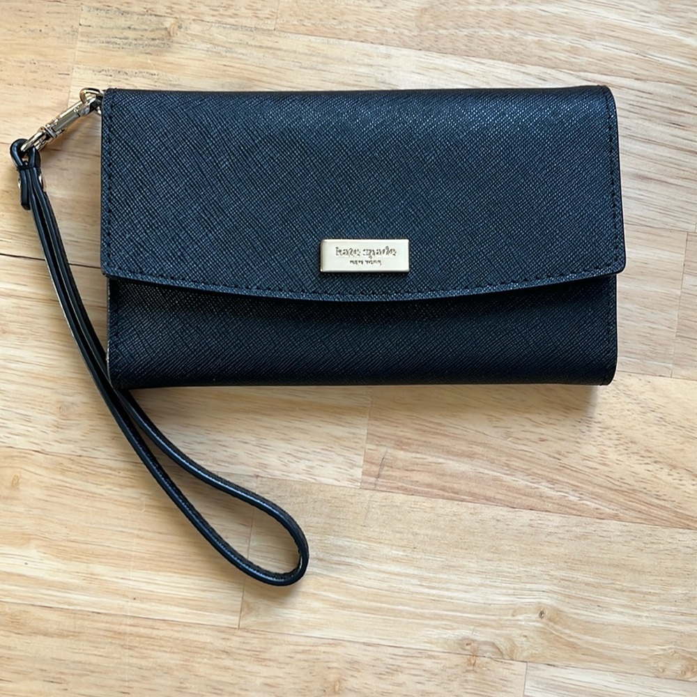 Black Kate Spade Wristlet